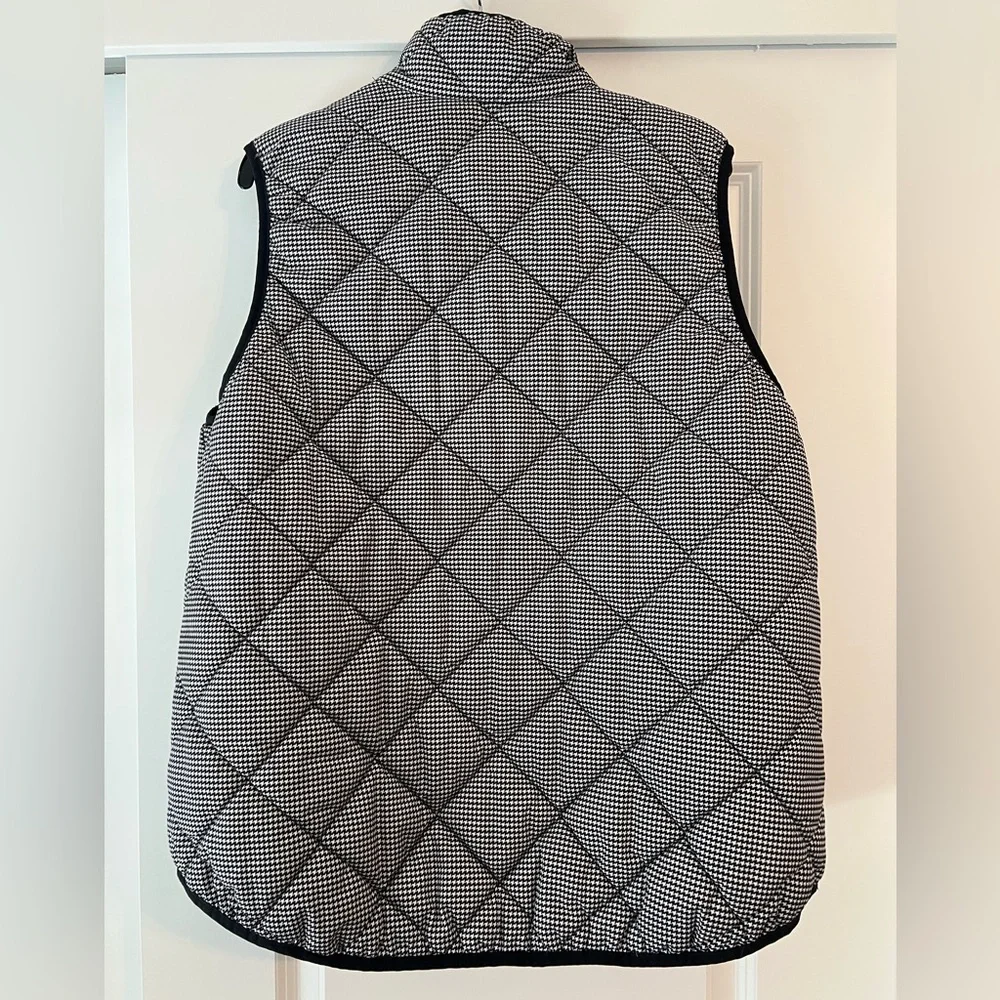 Workshop Republic Women’s Vest - Picture 2 of 3